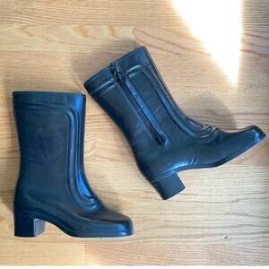 True VTG Black Rubber Heeled USA Made Boots By Pretties Originals Waterproof 6us